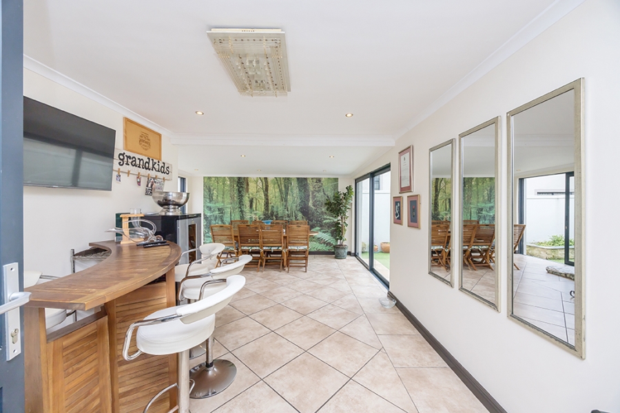 5 Bedroom Property for Sale in Big Bay Western Cape